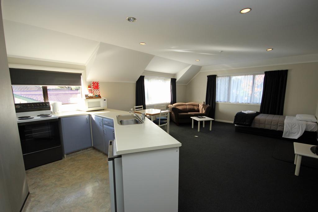 Champers Motor Inn Lower Hutt Dış mekan fotoğraf
