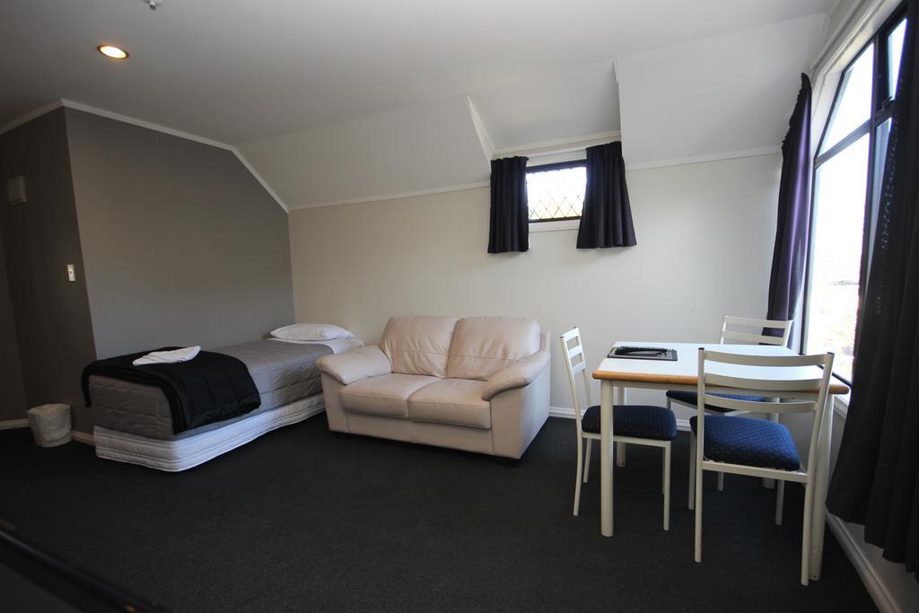 Champers Motor Inn Lower Hutt Dış mekan fotoğraf